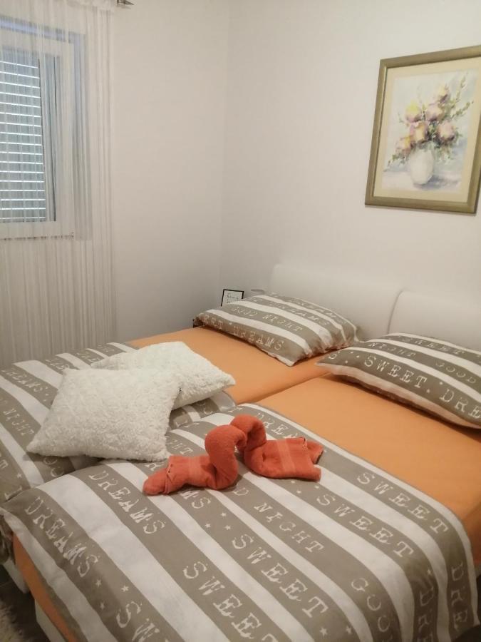 Apartman Radic Trogir Exteriör bild